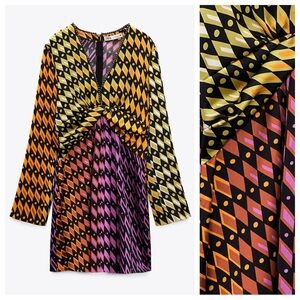 🌹NWT Zara Multicolored Satin Effect Festival Hippie Geometric Print Dress Size M